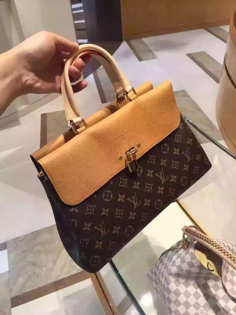 Authentic Louis Vuitton Monogram Venus Bag M41778 Epice